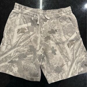 Abercrombie boys essential fleece icon shorts